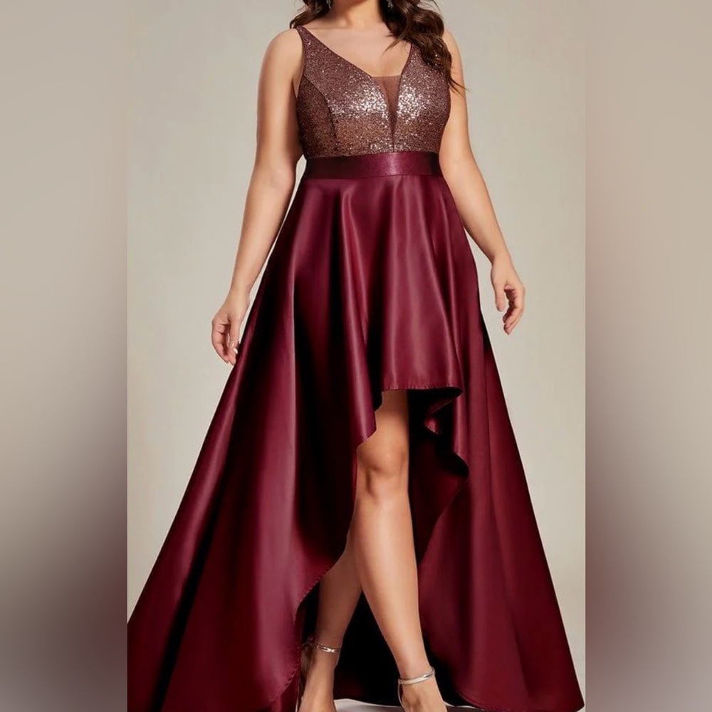 Elegant Burgundy Evening Dress